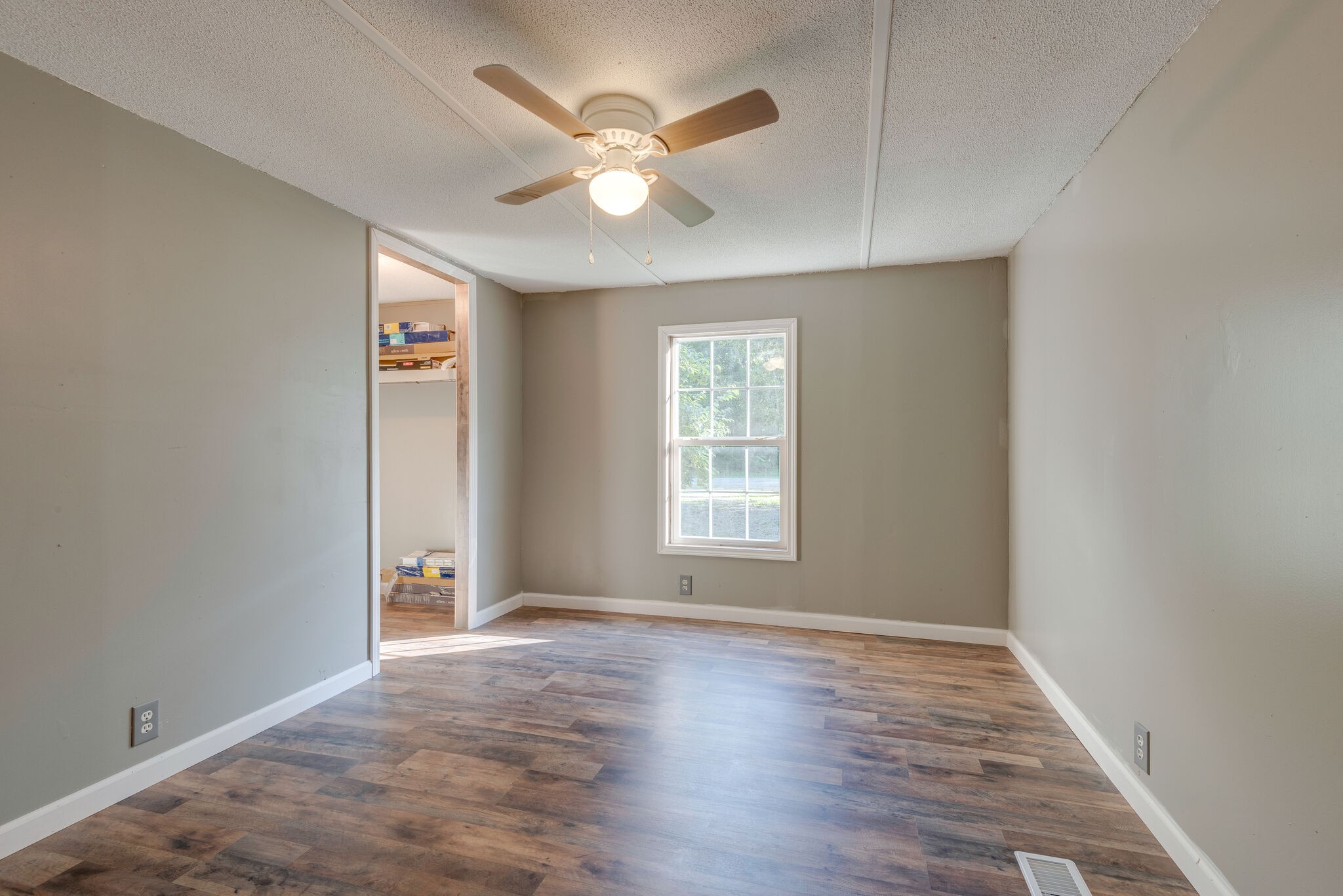 6325 Keys Branch Road Nunnelly, TN 37137 - Photo 20 of 27 Gallery Image 20