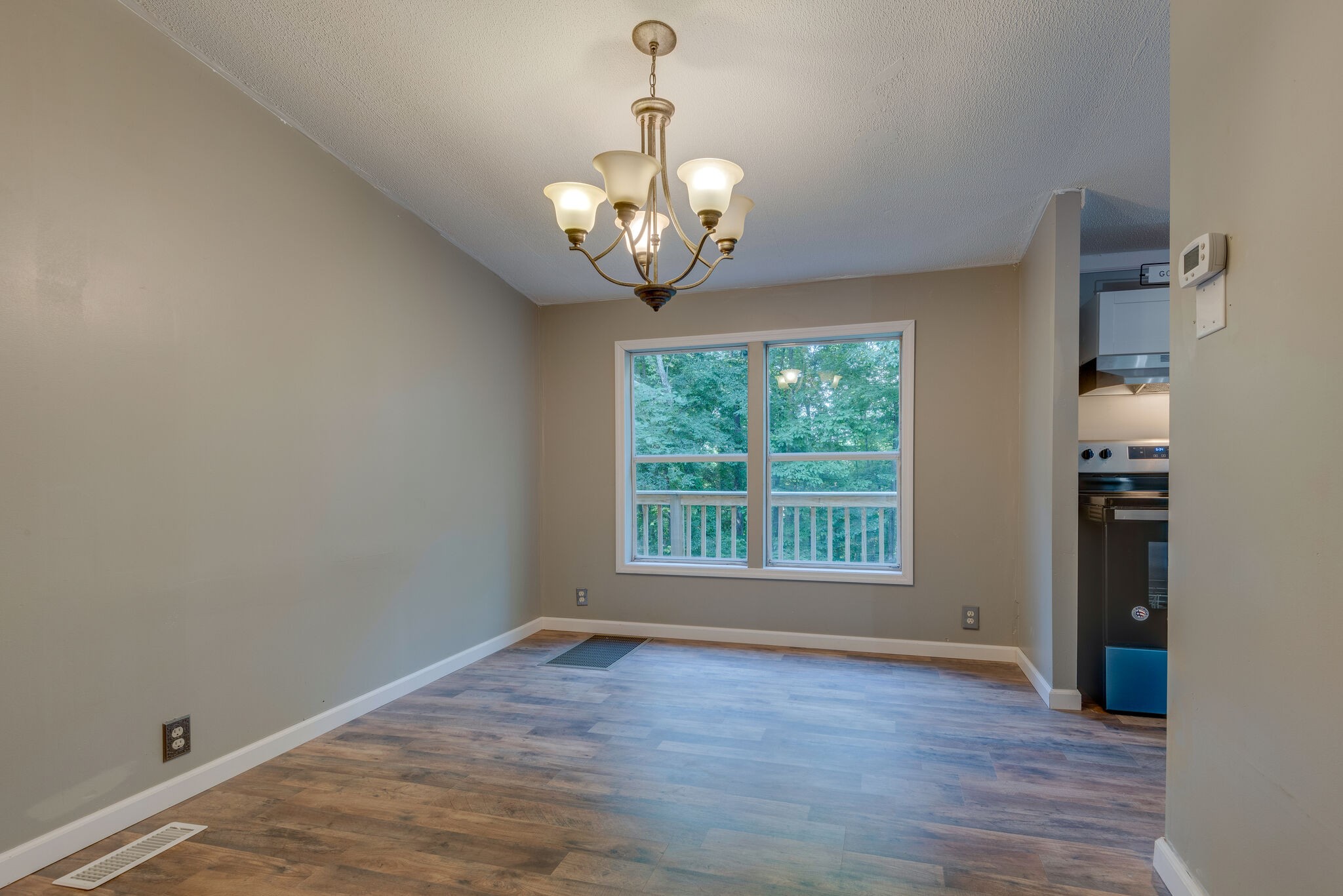 6325 Keys Branch Road Nunnelly, TN 37137 - Photo 10 of 27 Gallery Image 10