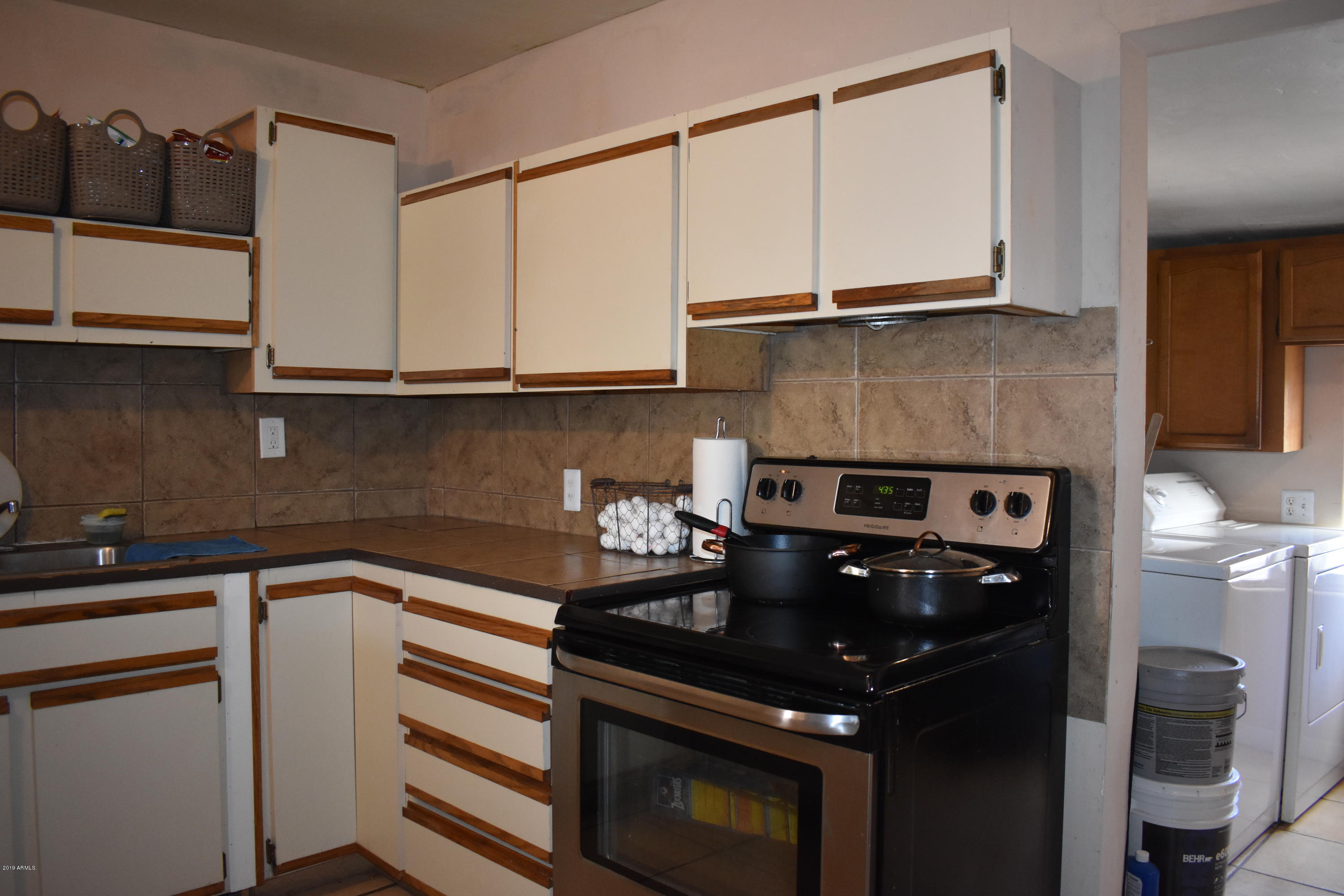 2815 West Coronado Road Phoenix, AZ 85009 - Photo 13 of 30 Gallery Image 13