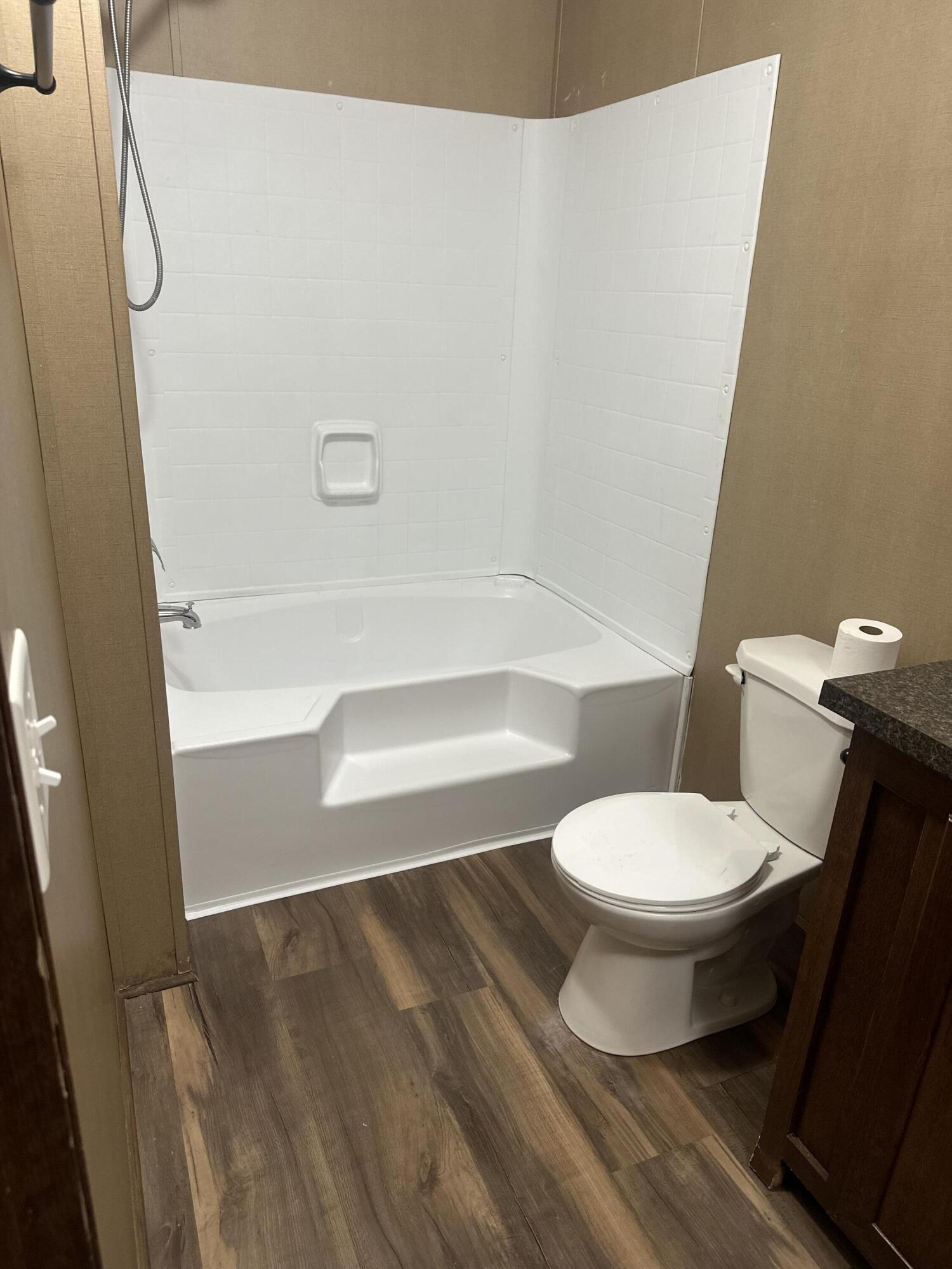 124 Mallet Bayou Road Freeport, FL 32439 - Photo 11 of 14 79194586710__32977FE2-AB50-4EC3-A989-5E8