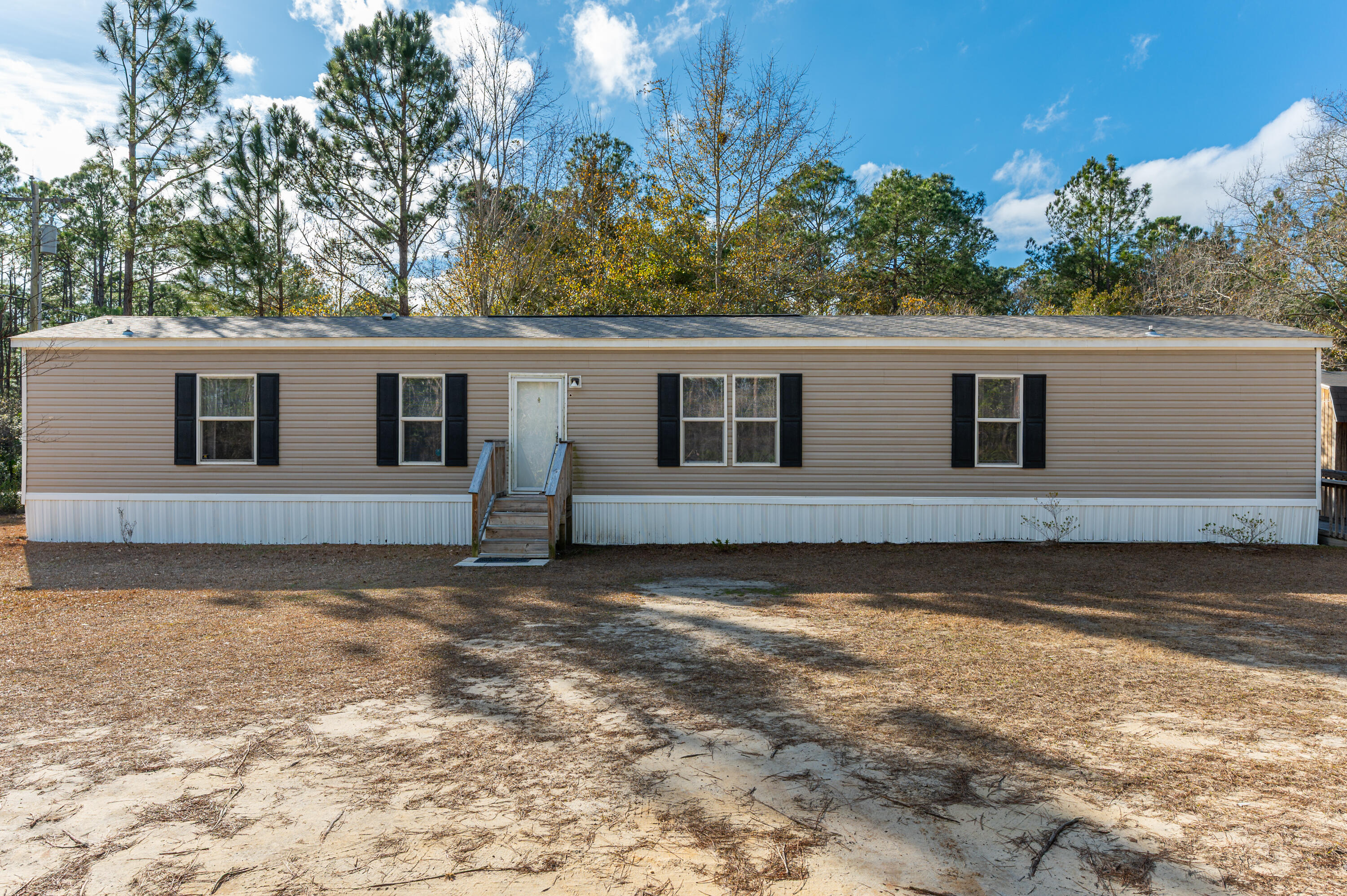 124 Mallet Bayou Road Freeport, FL 32439 - Photo 2 of 26 2