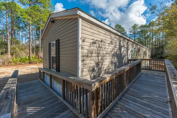 $1,600 | 124 Mallet Bayou Road, Freeport, FL 32439