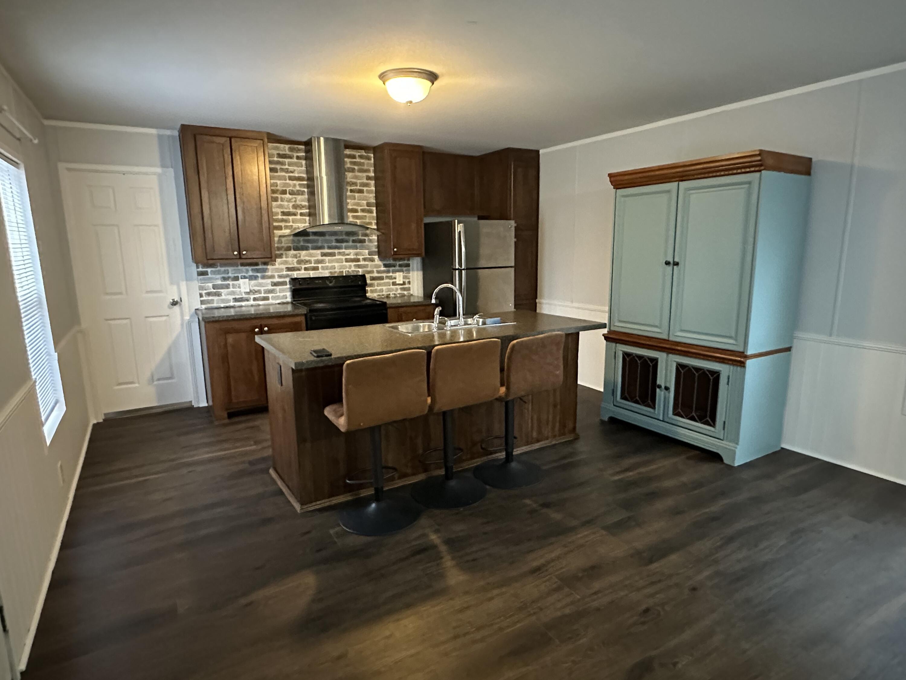 124 Mallet Bayou Road Freeport, FL 32439 - Photo 4 of 14 IMG_4297