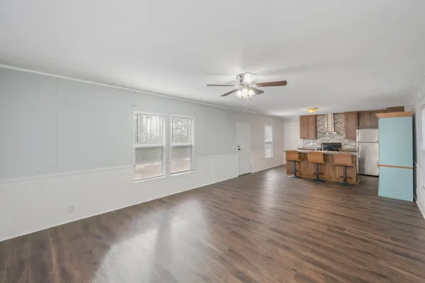 $1,600 | 124 Mallet Bayou Road, Freeport, FL 32439