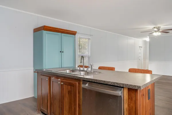 $1,600 | 124 Mallet Bayou Road, Freeport, FL 32439