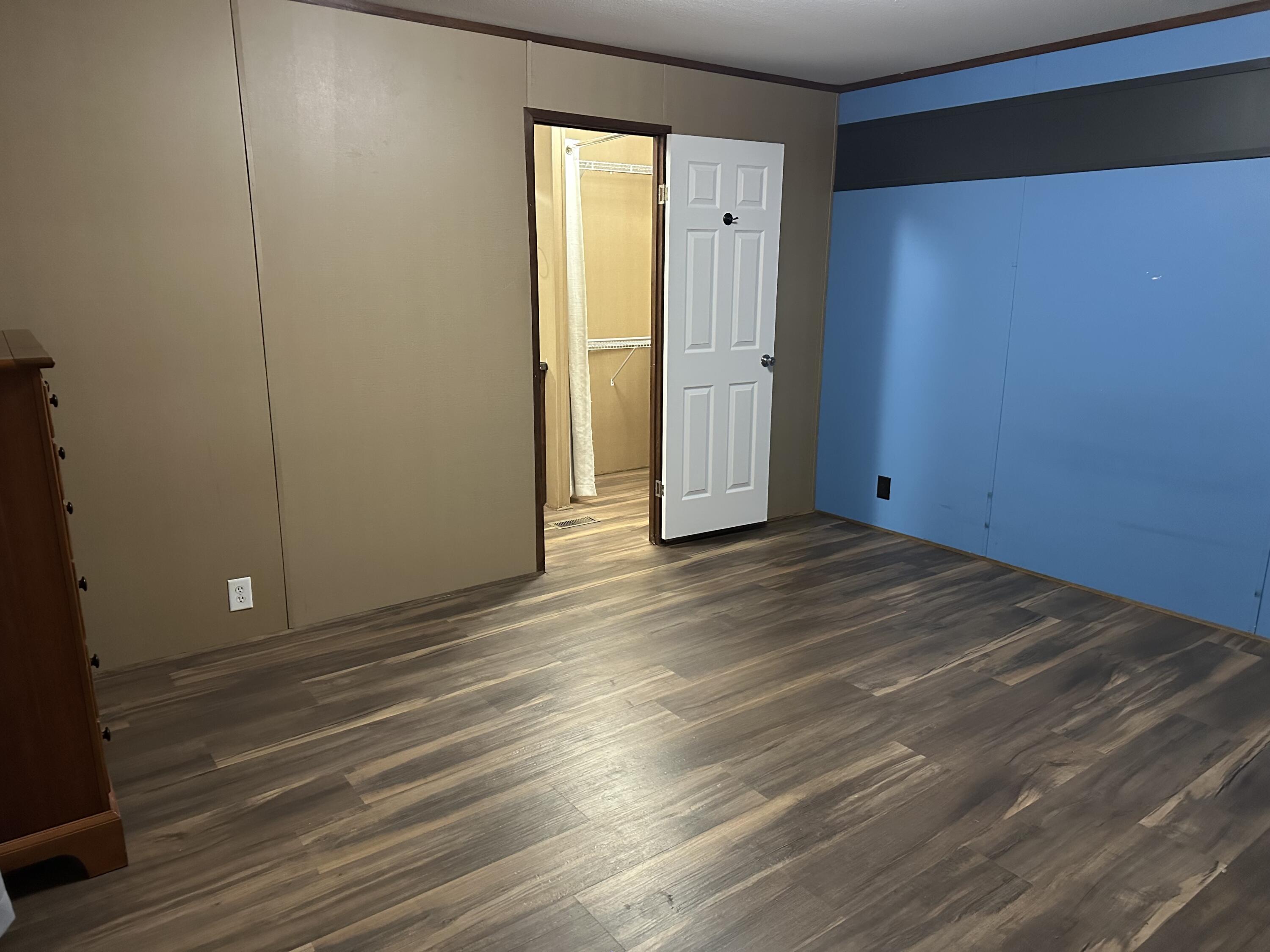 124 Mallet Bayou Road Freeport, FL 32439 - Photo 10 of 14 IMG_4307