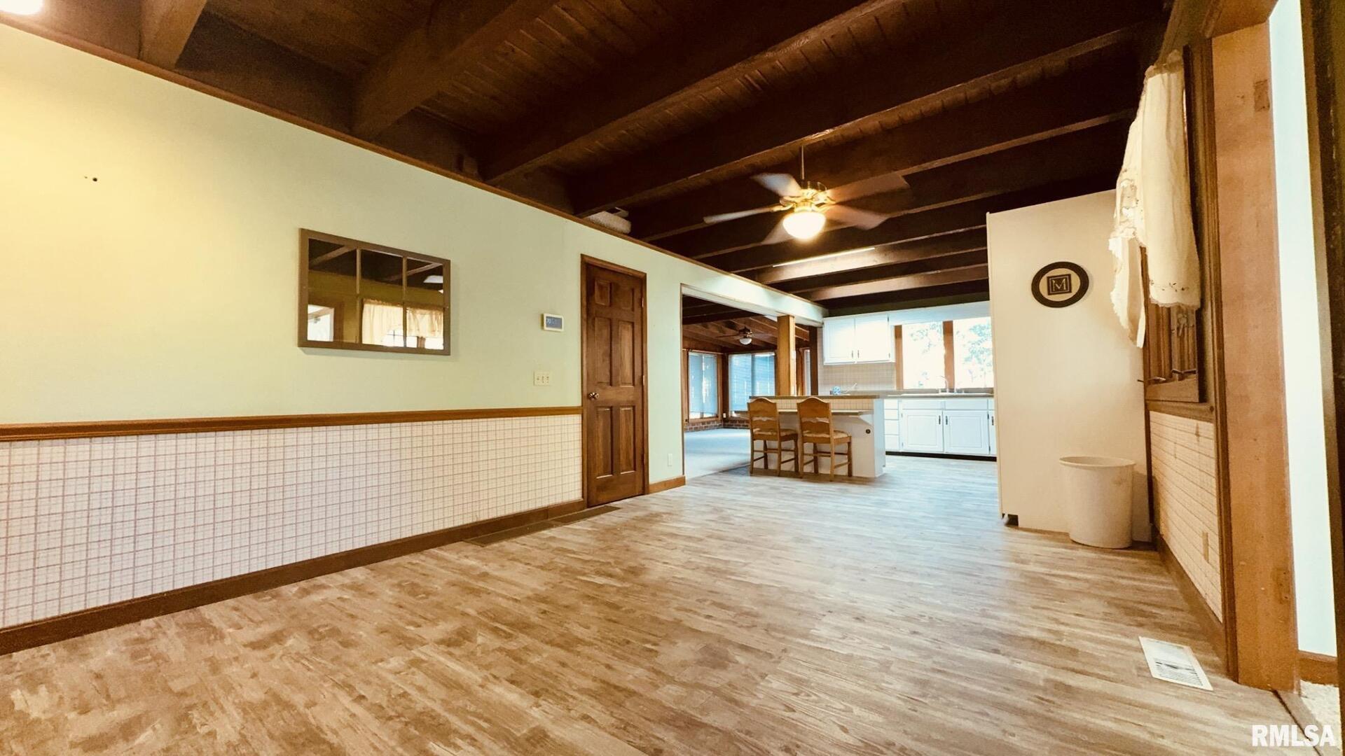 601 1st Street Benton, IL 62812 - Photo 32 of 53 a view of an empty room