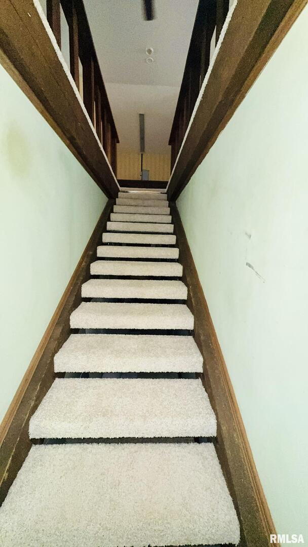 601 1st Street Benton, IL 62812 - Photo 46 of 53