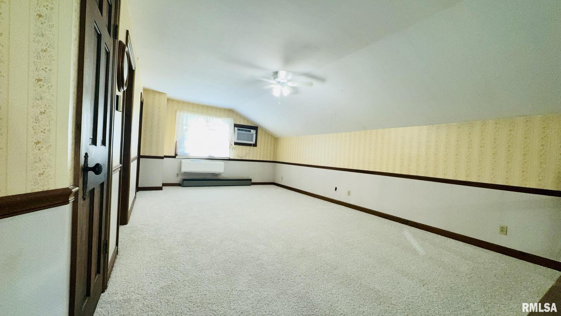 601 1st Street Benton, IL 62812 - Photo 48 of 53 a view of an empty room