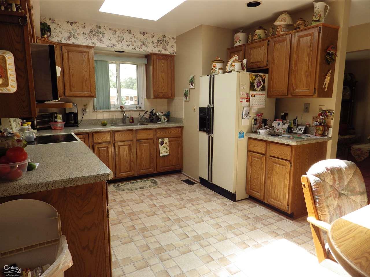 1929 Common Road Warren, MI 48092 - Photo 11 of 21