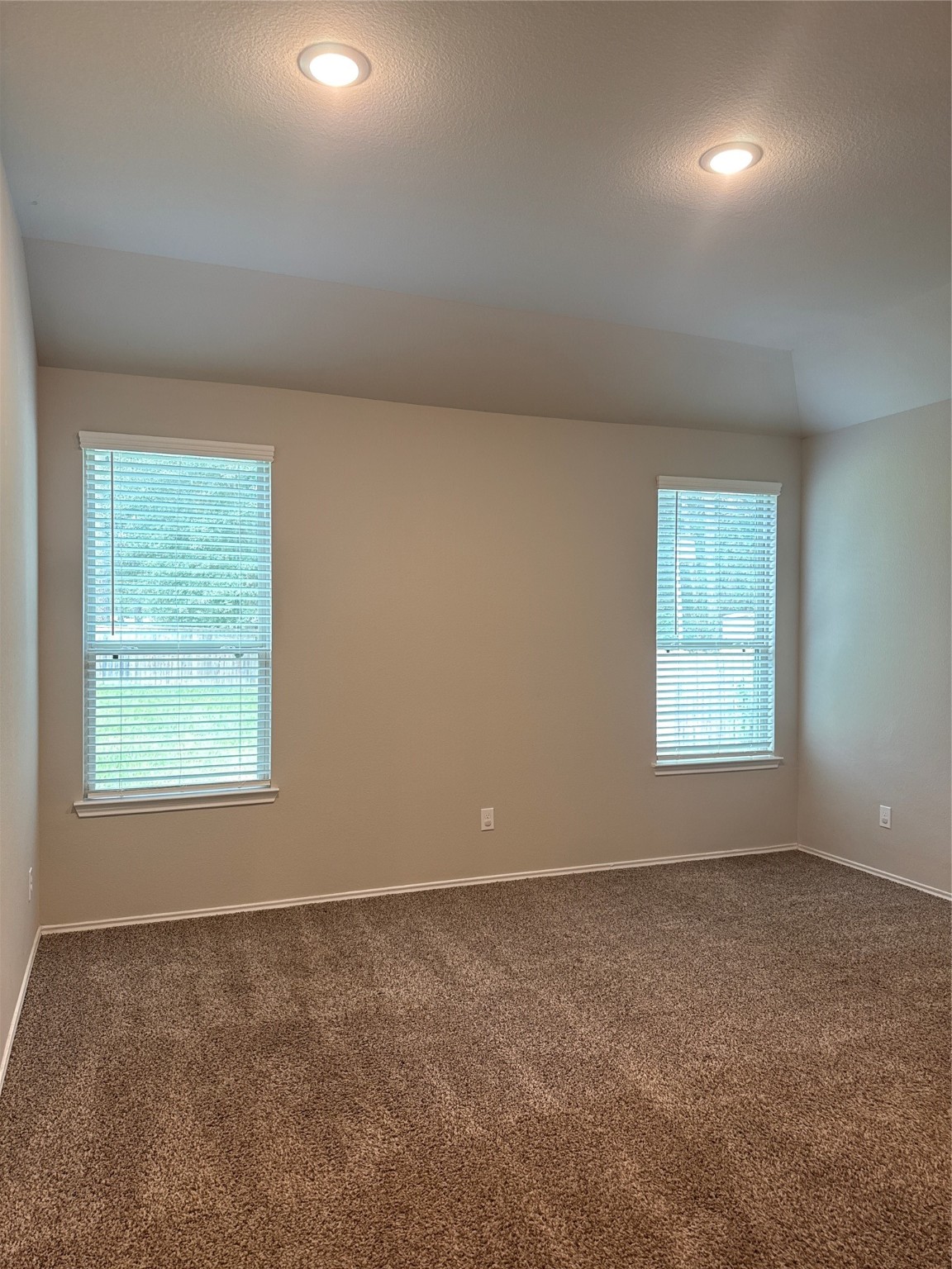 20130 Parkway Lane Montgomery, TX 77356 - Photo 10 of 18 an empty room with a window