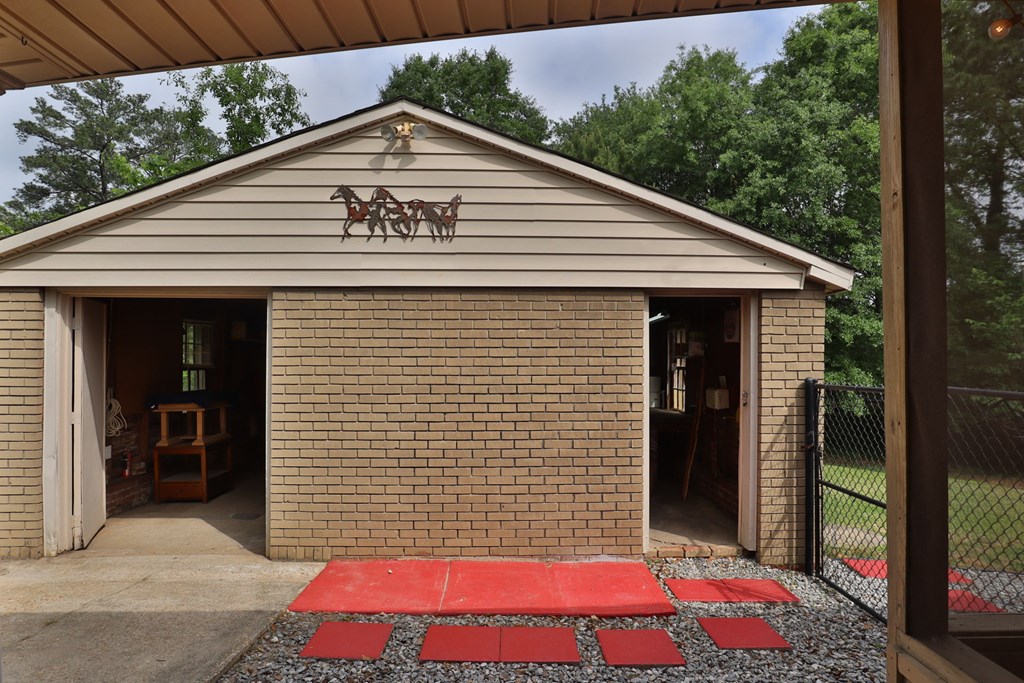 1409 Cloverdale Road Columbus, GA 31904 - Photo 38 of 49 Workshop