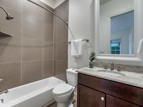 $995,000 | 2114 Aylesport Drive, Dallas, TX 75201