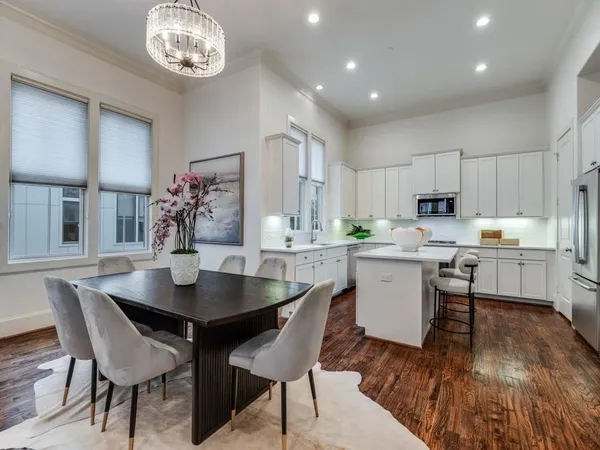 $995,000 | 2114 Aylesport Drive, Dallas, TX 75201