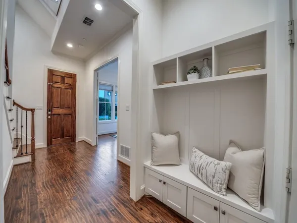 $995,000 | 2114 Aylesport Drive, Dallas, TX 75201