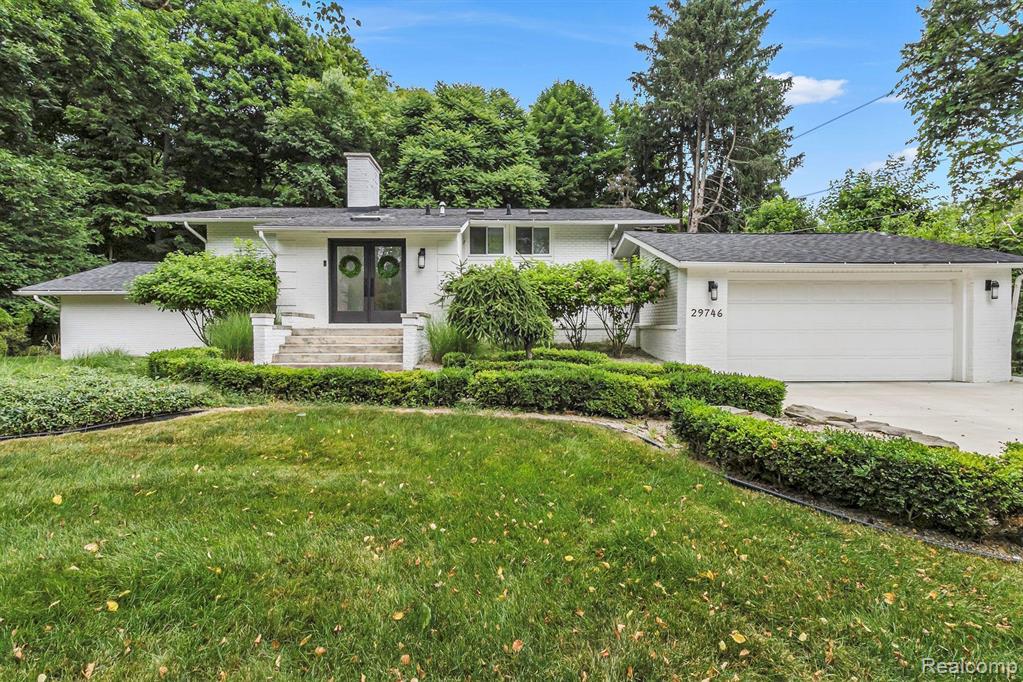29746 Highmeadow Road Farmington Hills, MI 48334 - Photo 1 of 46