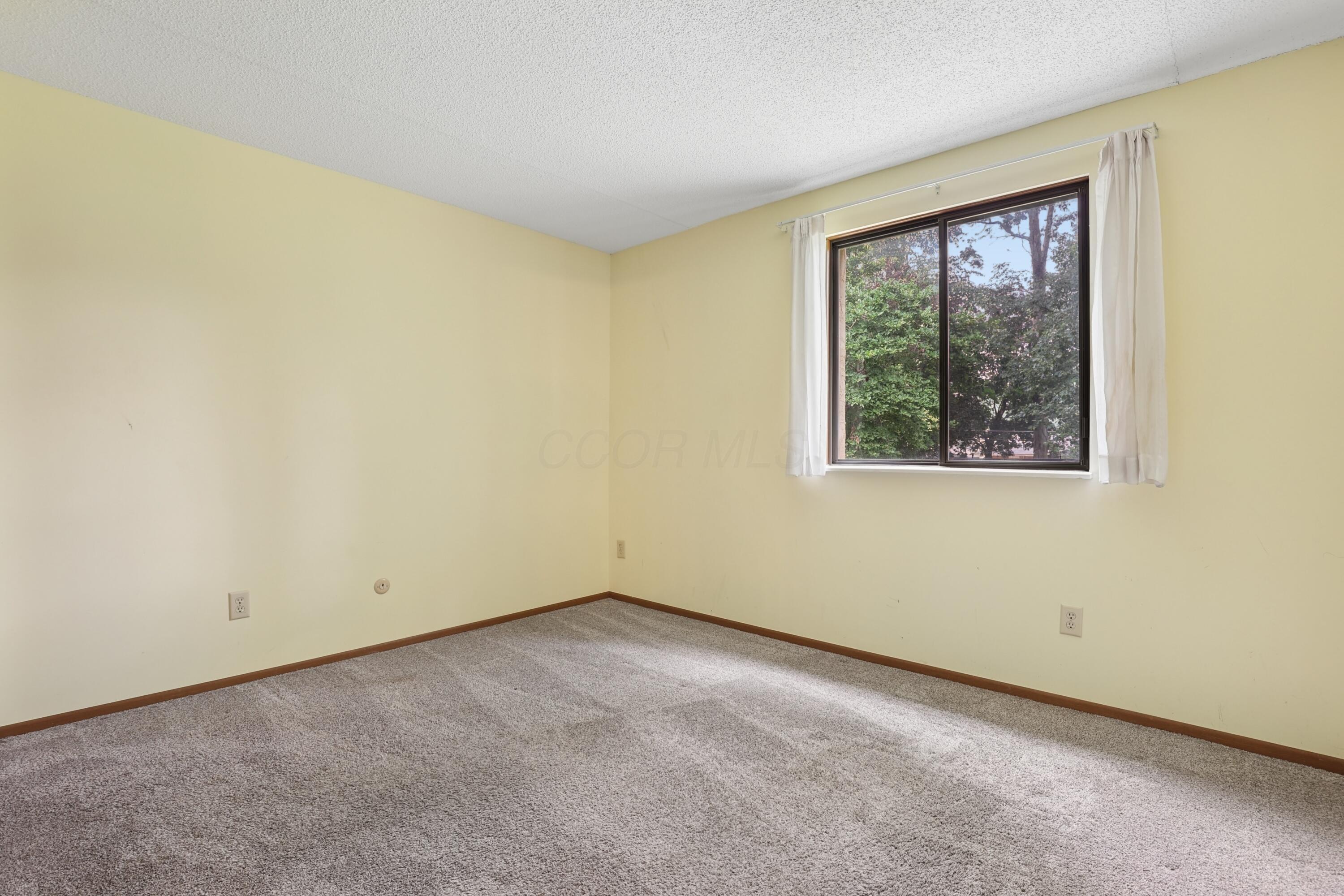4145 Karl Road, Unit 228 Columbus, OH 43224 - Photo 16 of 29 Bedroom 2