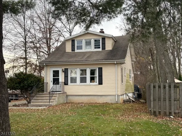 $650,000 | 317 Plainfield Avenue, Berkeley Heights, NJ 07922