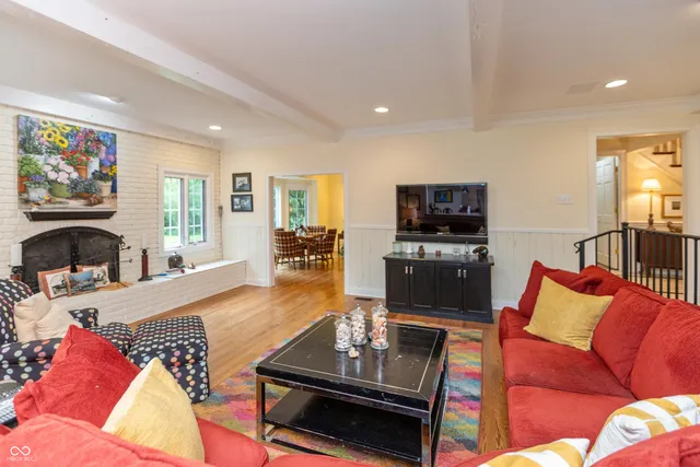 $995,000 | 8535 North Washington Boulevard, Indianapolis, IN 46240