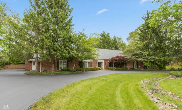$995,000 | 8535 North Washington Boulevard, Indianapolis, IN 46240