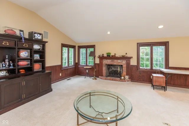 $995,000 | 8535 North Washington Boulevard, Indianapolis, IN 46240