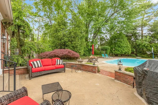 $995,000 | 8535 North Washington Boulevard, Indianapolis, IN 46240