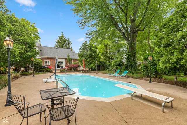 $995,000 | 8535 North Washington Boulevard, Indianapolis, IN 46240