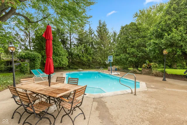 $995,000 | 8535 North Washington Boulevard, Indianapolis, IN 46240