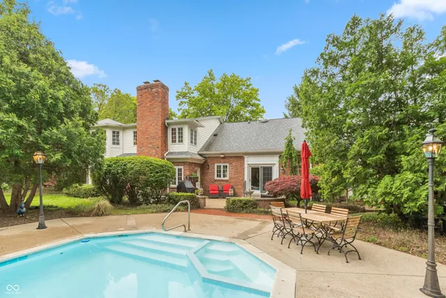 $995,000 | 8535 North Washington Boulevard, Indianapolis, IN 46240