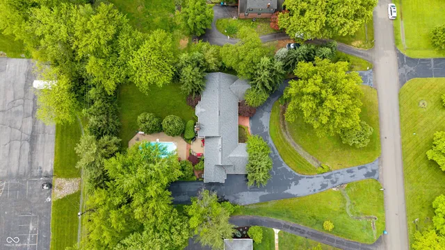 $995,000 | 8535 North Washington Boulevard, Indianapolis, IN 46240