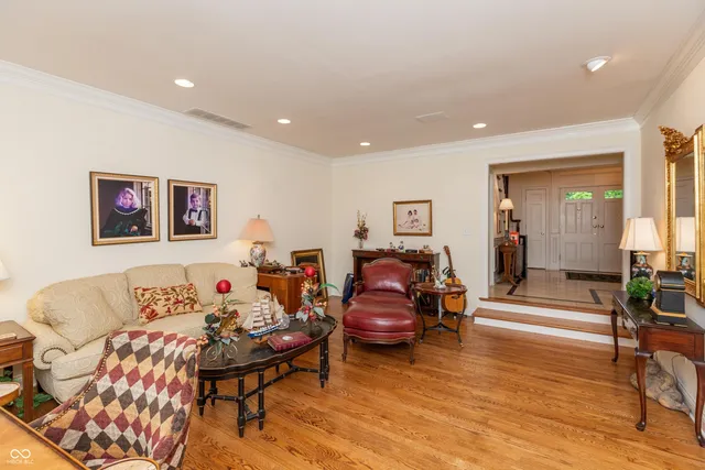 $995,000 | 8535 North Washington Boulevard, Indianapolis, IN 46240