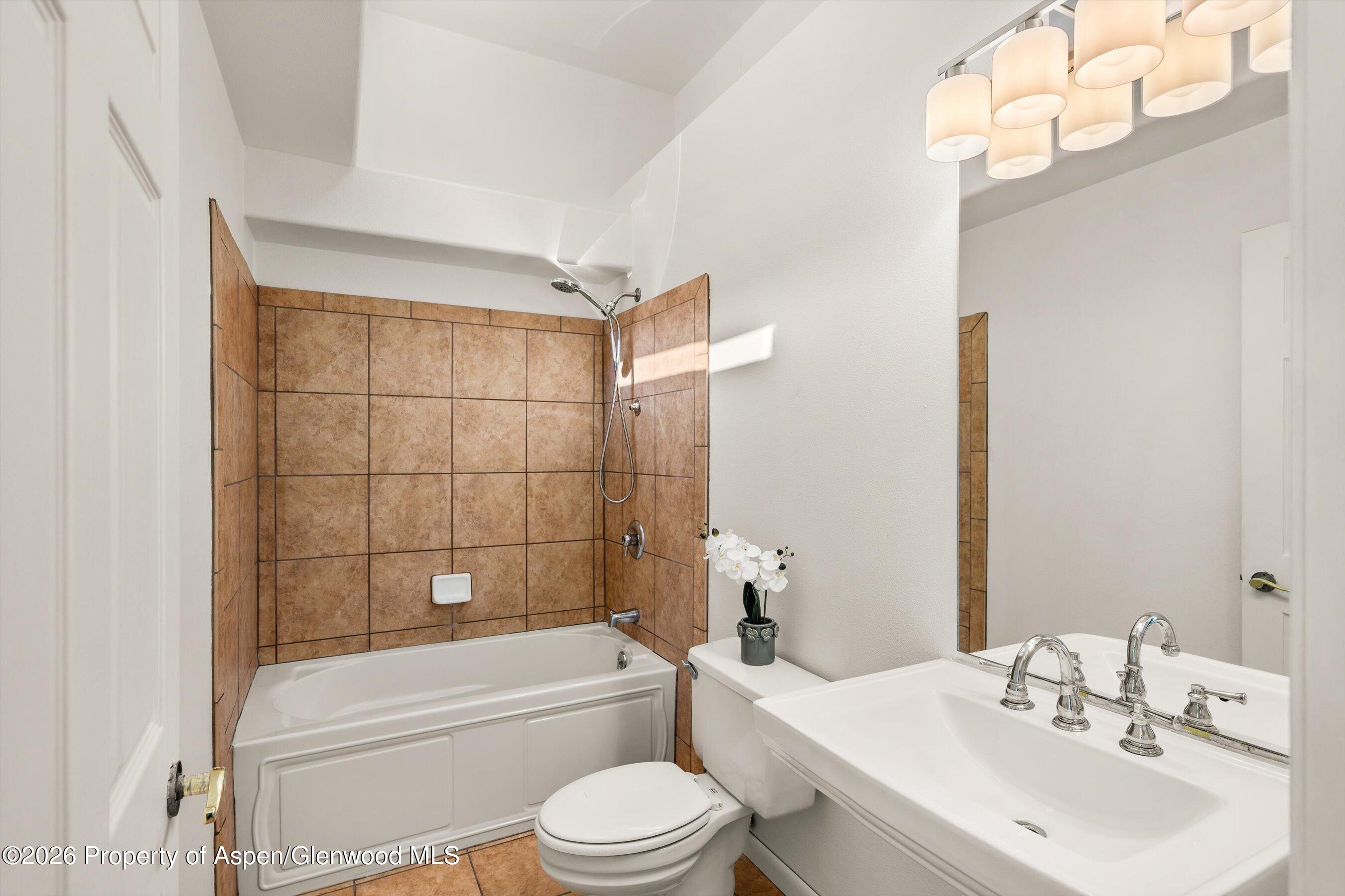 1524 Mockingbird Lane Basalt, CO 81621 - Photo 15 of 26 27-1524MockingBirdLn_26070127