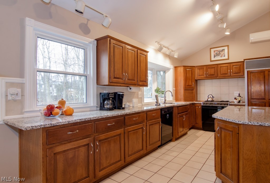 7422 Woodyard Road Hudson, OH 44236 - Photo 13 of 33 Gallery Image 13