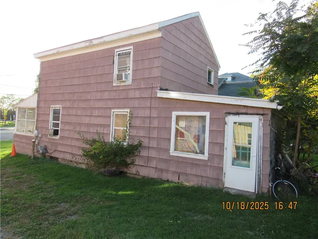$70,000 | 86 Water Street, Lyons, NY 14489