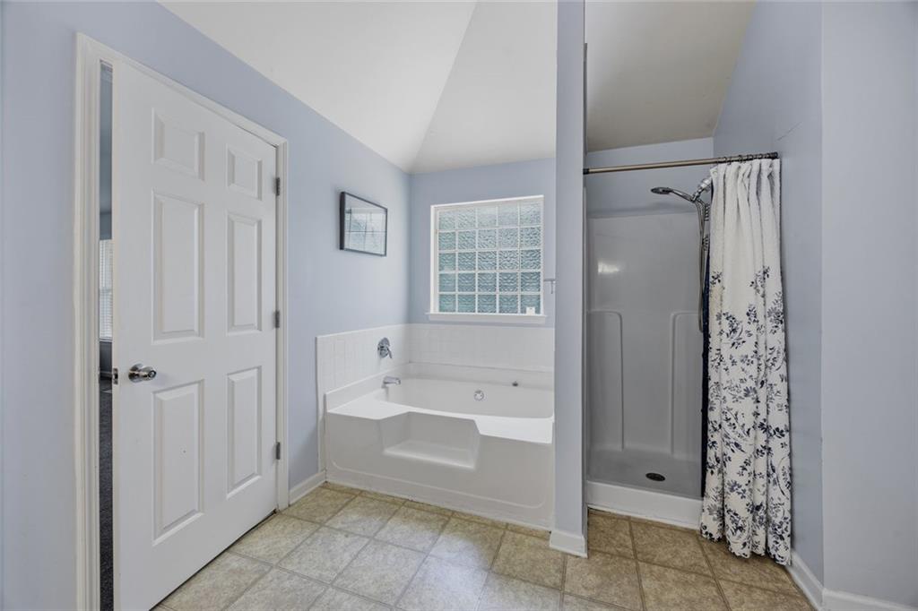 6266 Shell Drive Southwest Atlanta, GA 30331 - Photo 17 of 27