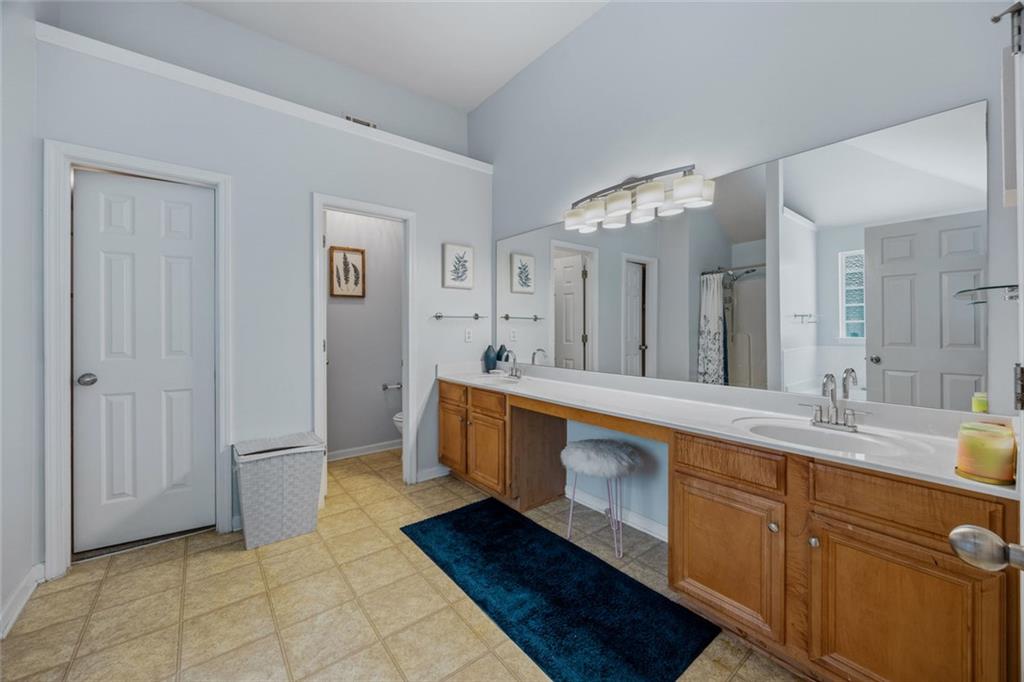 6266 Shell Drive Southwest Atlanta, GA 30331 - Photo 23 of 27