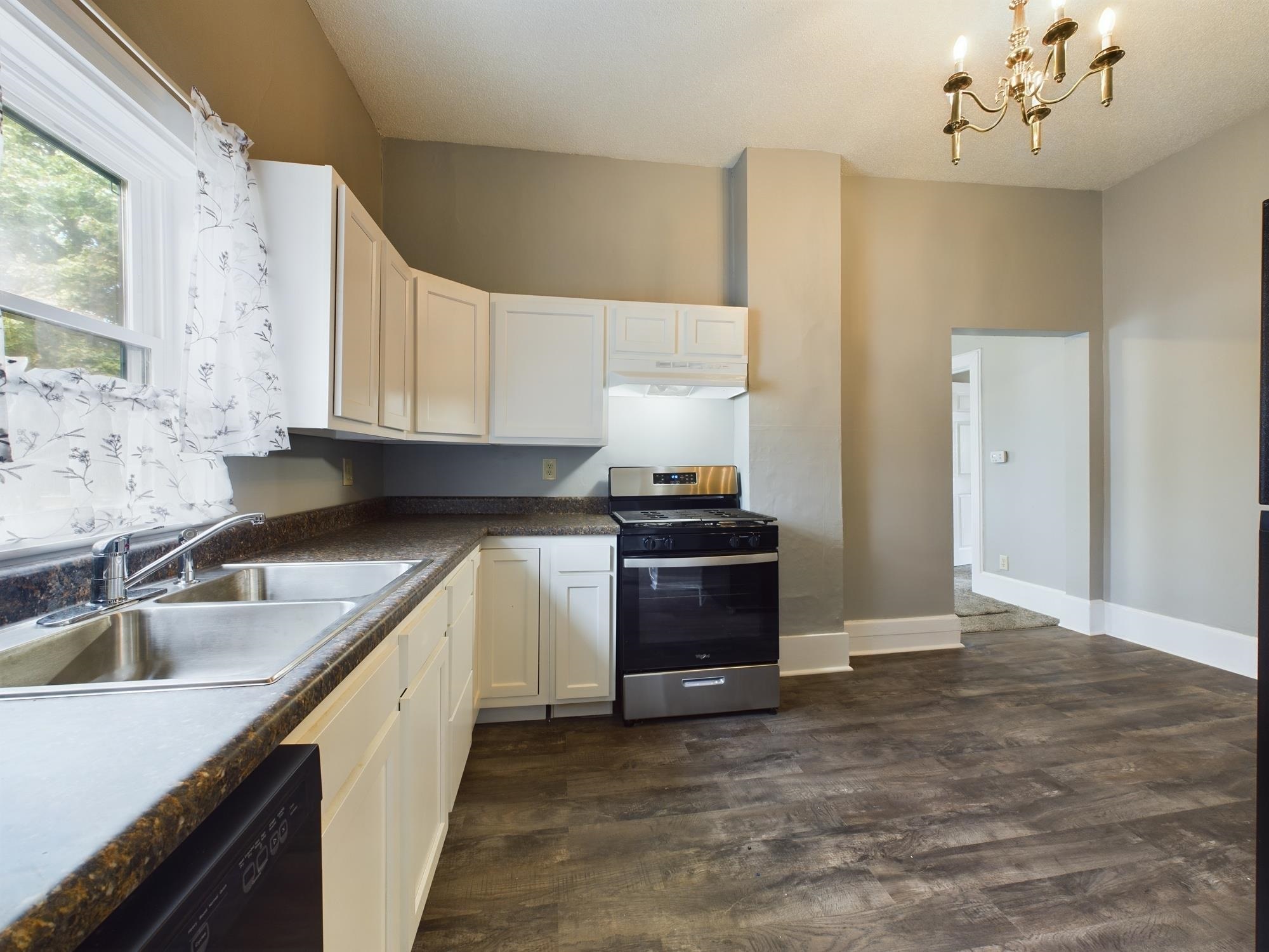 305 Riverside Drive Huntington, IN 46750 - Photo 8 of 36 Gallery Image 8