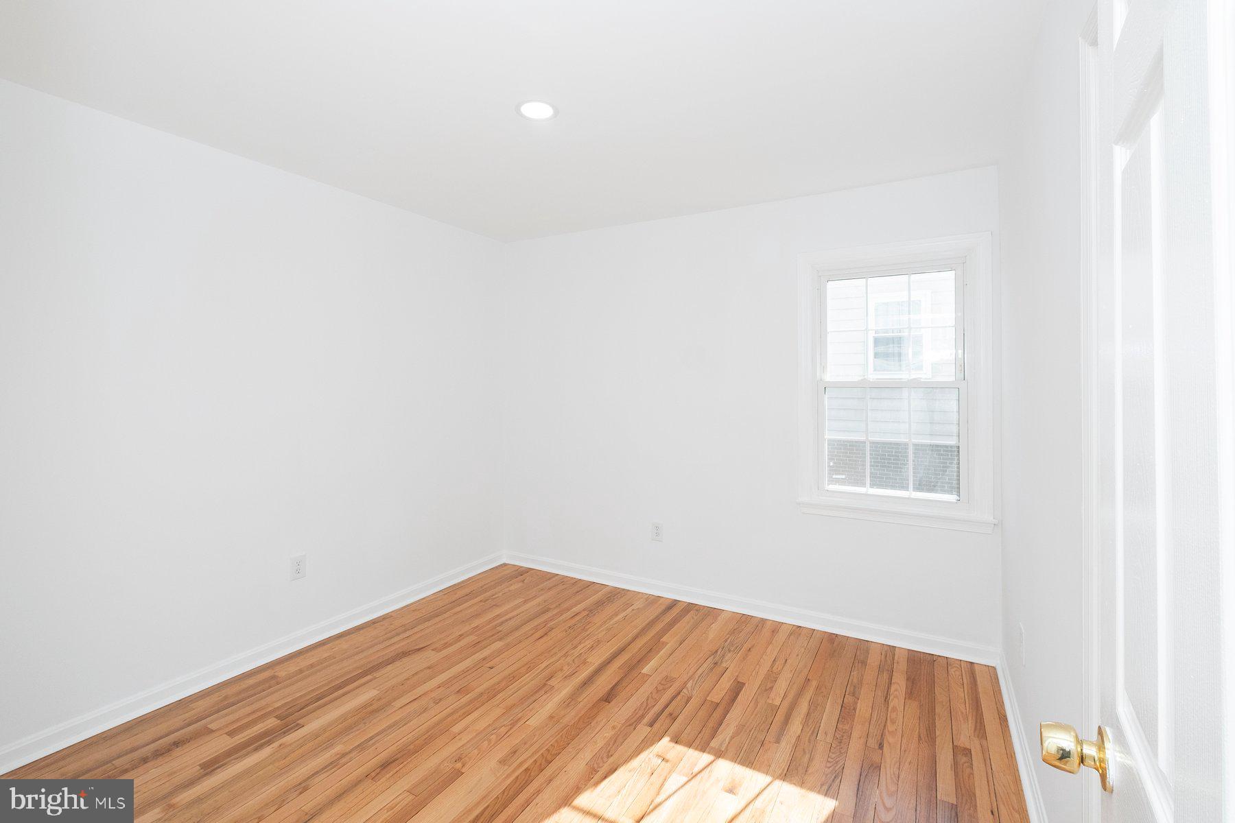 307 Summit Hall Road Gaithersburg, MD 20877 - Photo 13 of 23