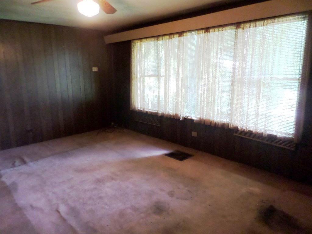 109 Phillips Lane Oak Ridge, TN 37830 - Photo 4 of 10 living