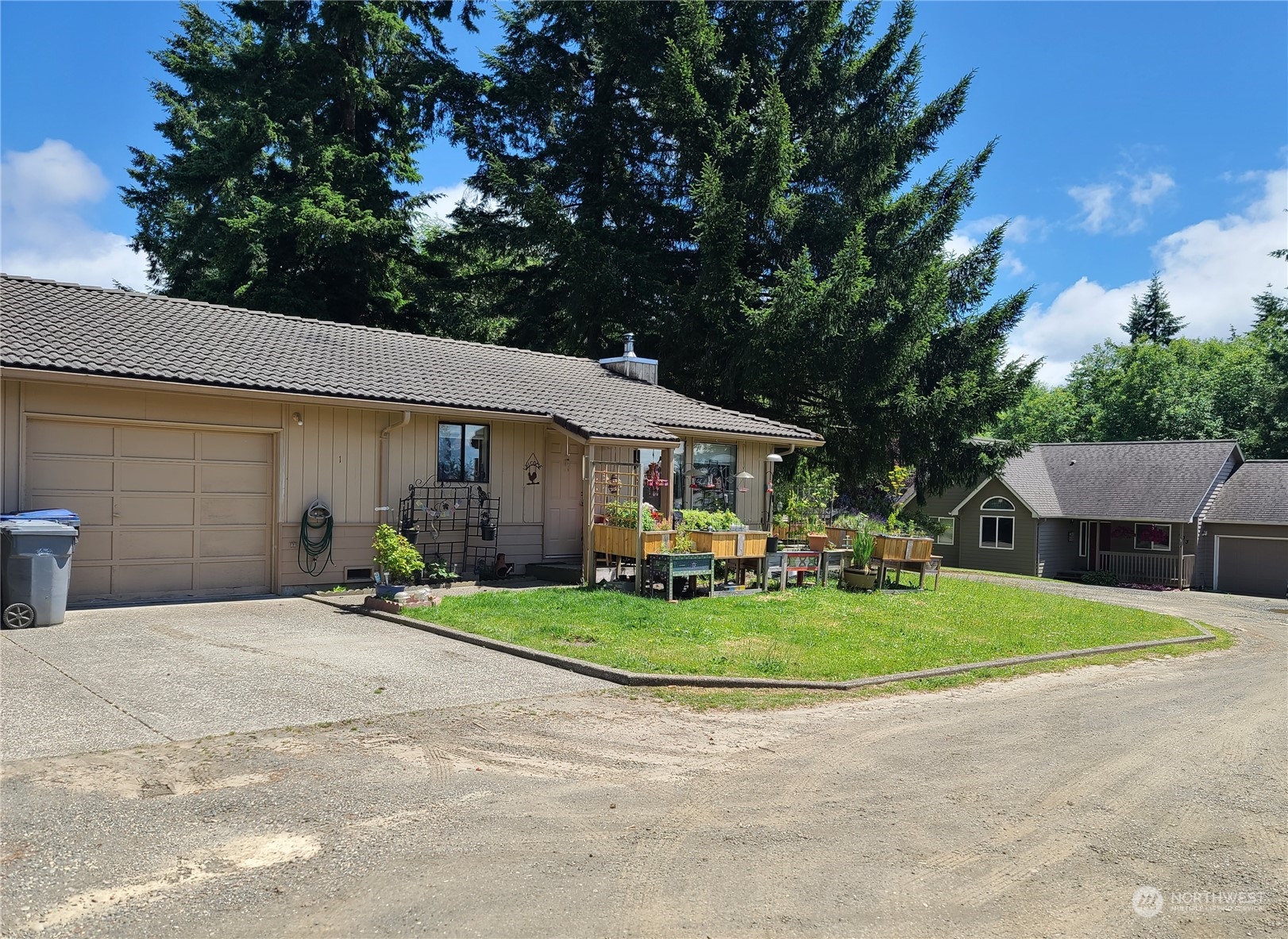 109 Harding Place Elma, WA 98541 - Photo 4 of 28 Gallery Image 4