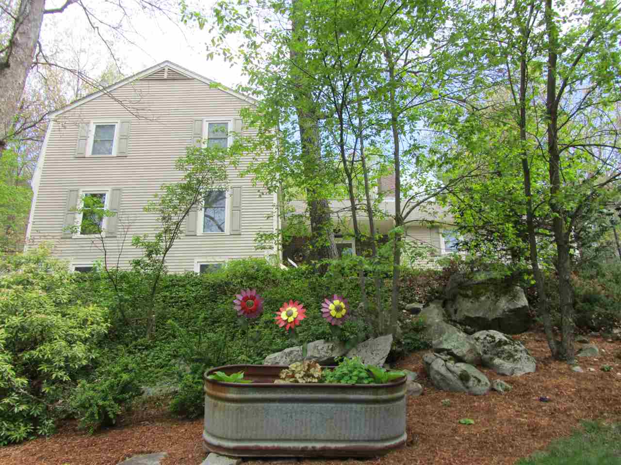 6 Hemlock Hill Road Amherst, NH 03031 - Photo 28 of 37