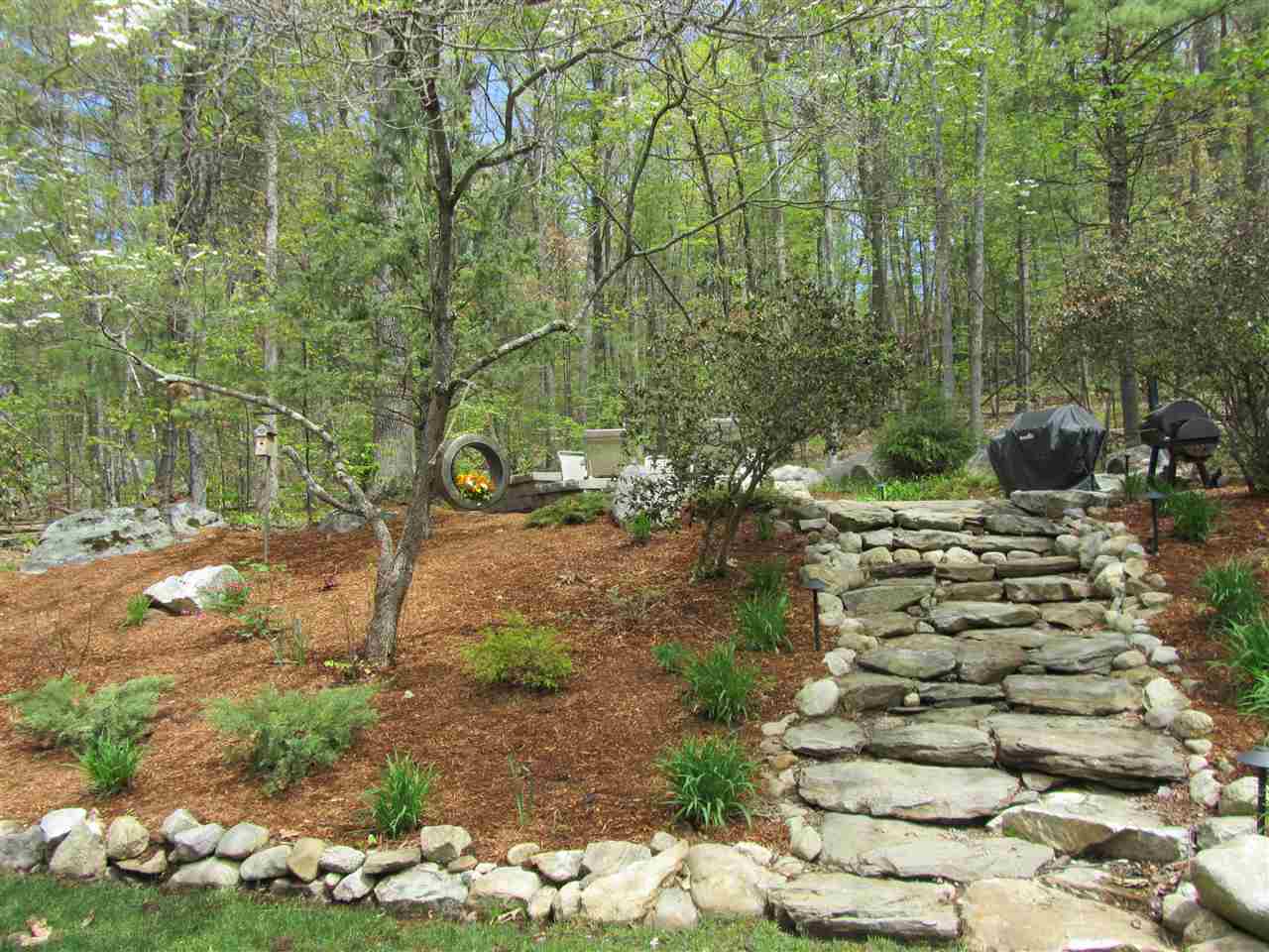 6 Hemlock Hill Road Amherst, NH 03031 - Photo 32 of 37