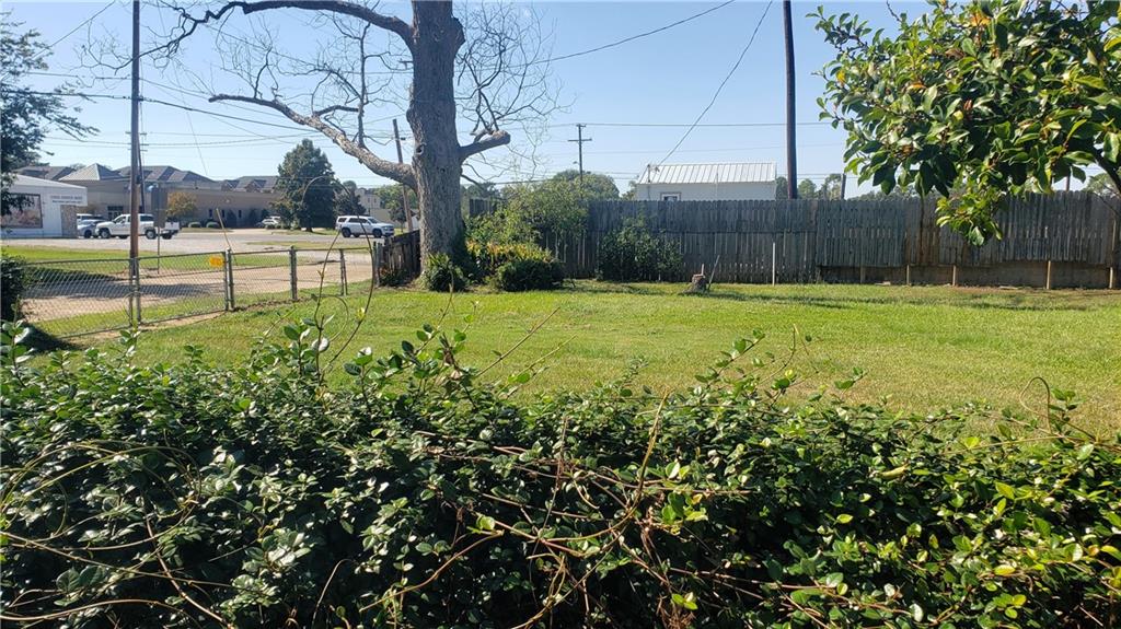 2221 Robin Road Alexandria, LA 71301 - Photo 18 of 22