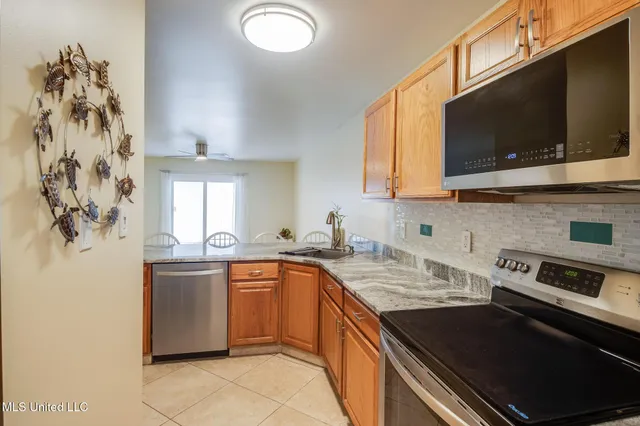 $162,000 | 1664 Beach Boulevard, Unit J 146, Biloxi, MS 39531