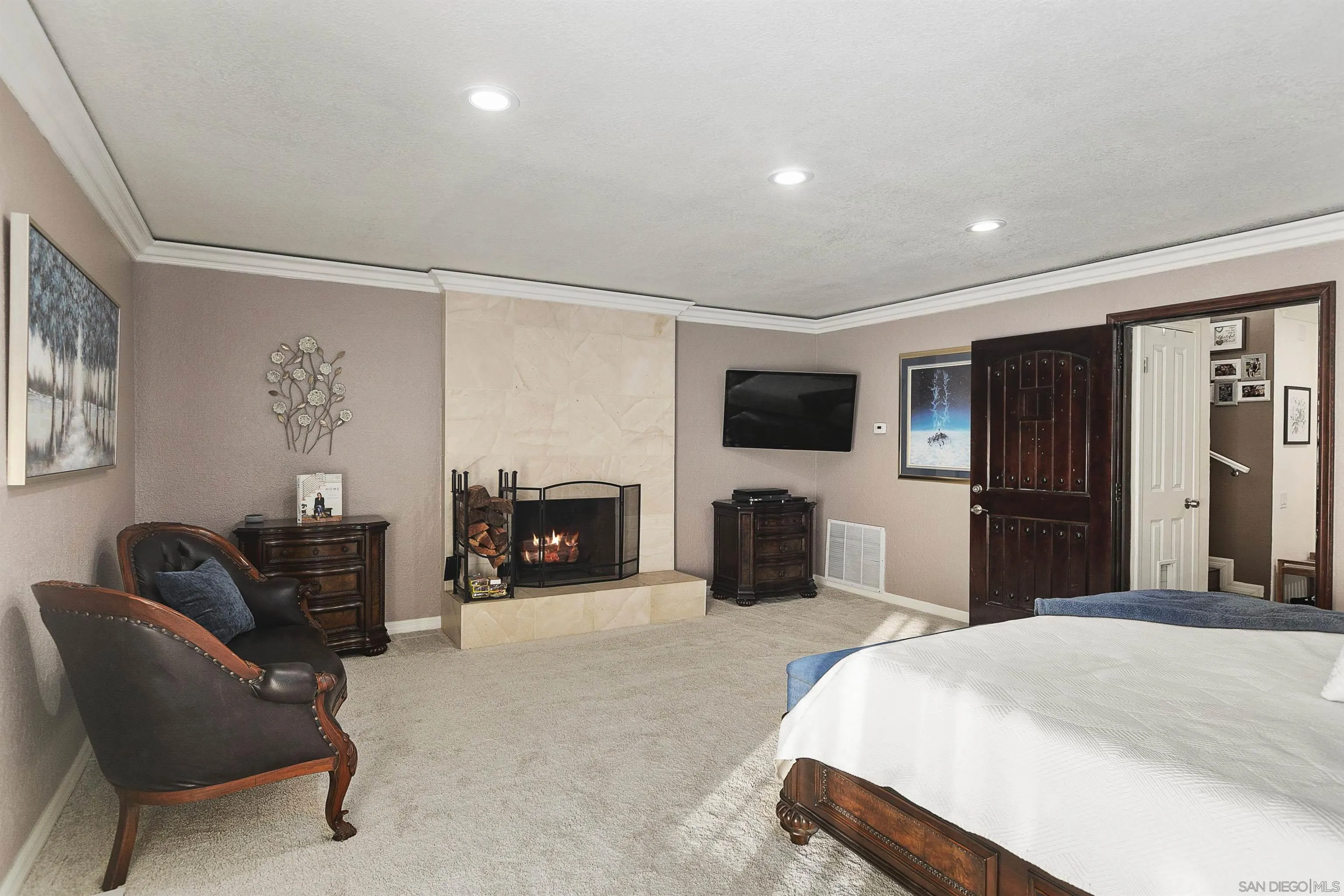 2505 Suncrest Boulevard El Cajon, CA 92021 - Photo 35 of 45 a bedroom with a bed and a television