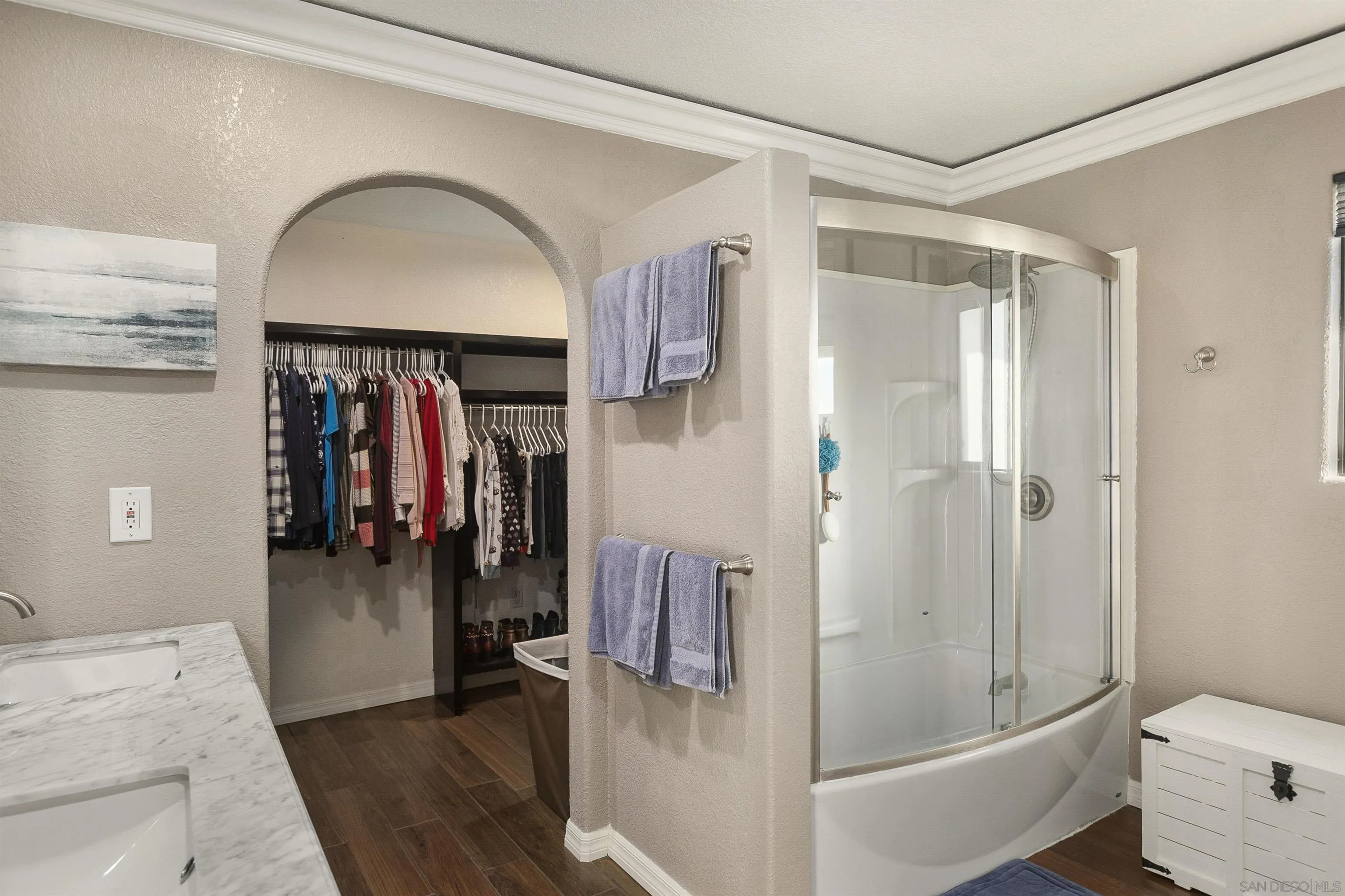 2505 Suncrest Boulevard El Cajon, CA 92021 - Photo 40 of 45 a view of a hallway view with wooden floor and bathroom