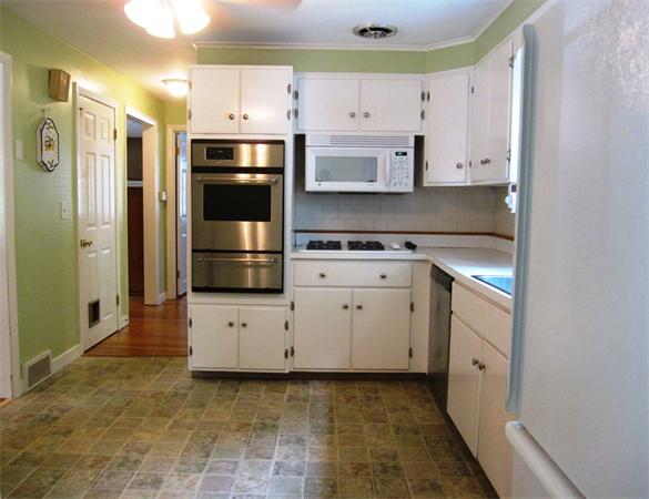16 Oldham Road Westborough, MA 01581 - Photo 5 of 24 Gallery Image 5