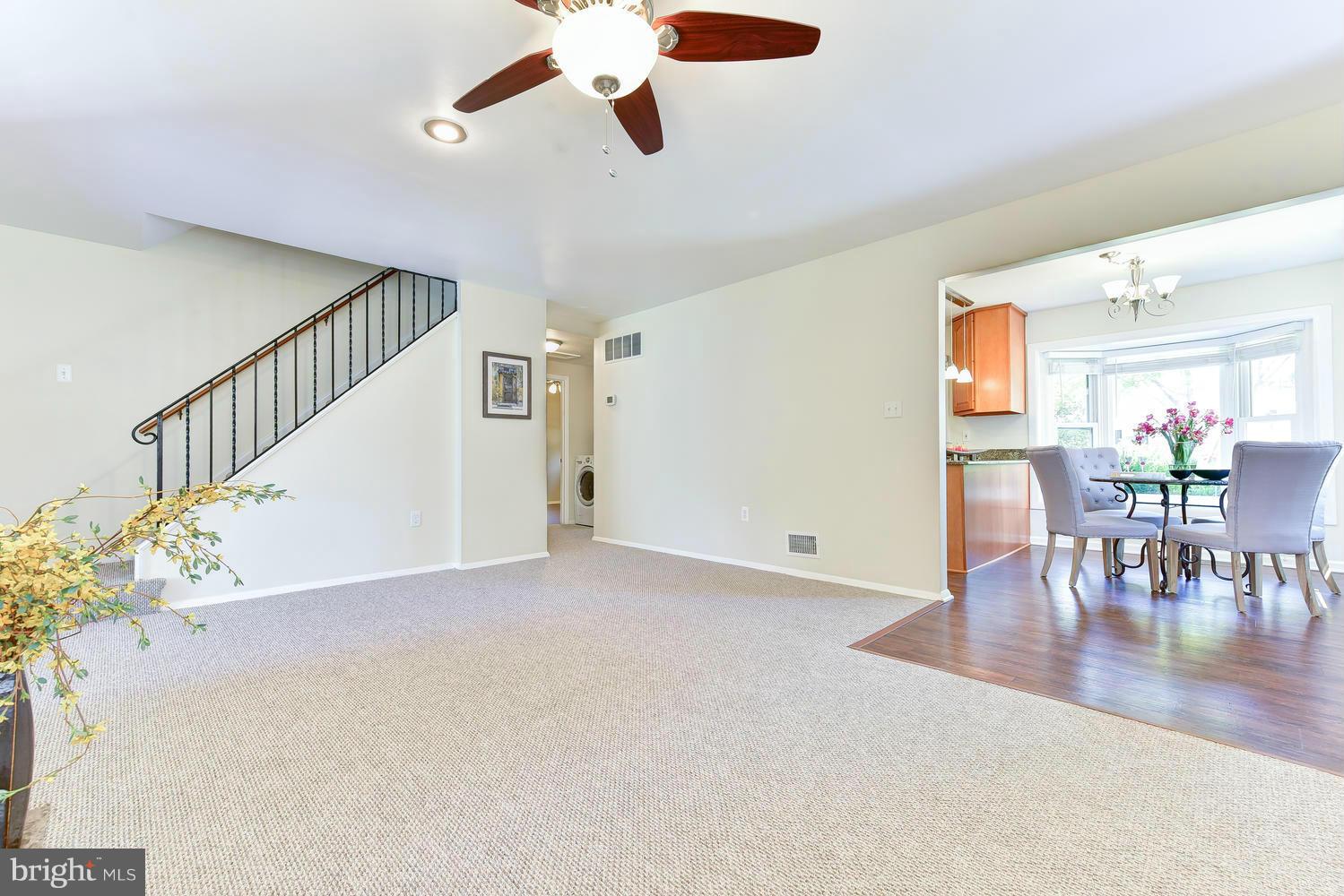 8016 Frye Road Alexandria, VA 22309 - Photo 11 of 30 Living Room