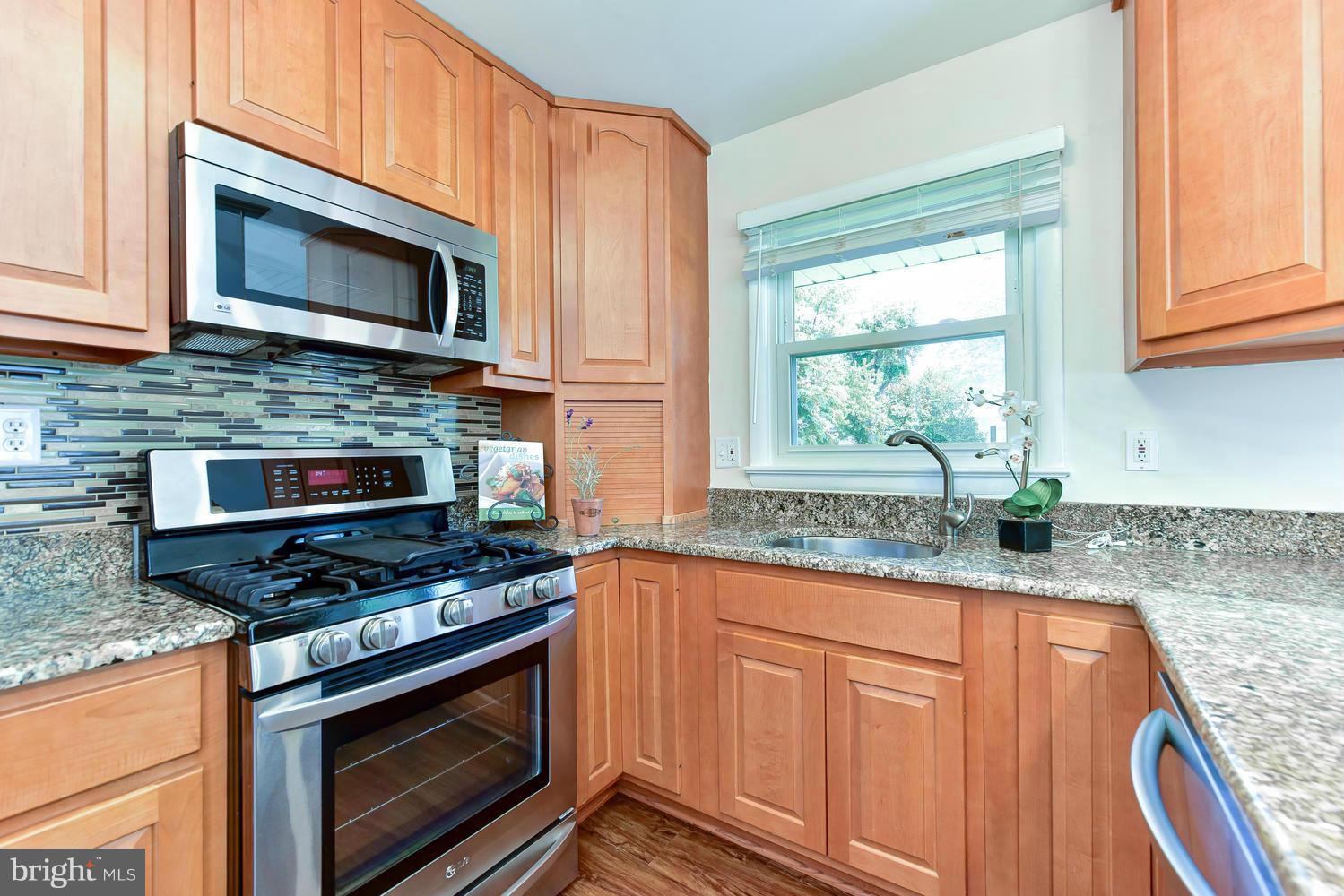 8016 Frye Road Alexandria, VA 22309 - Photo 9 of 30 Kitchen