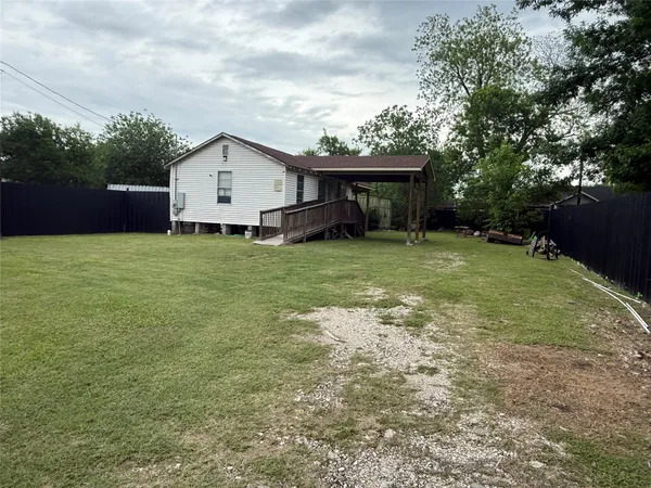 $2,500 | 10338 Aldine Westfield Road, Houston, TX 77093